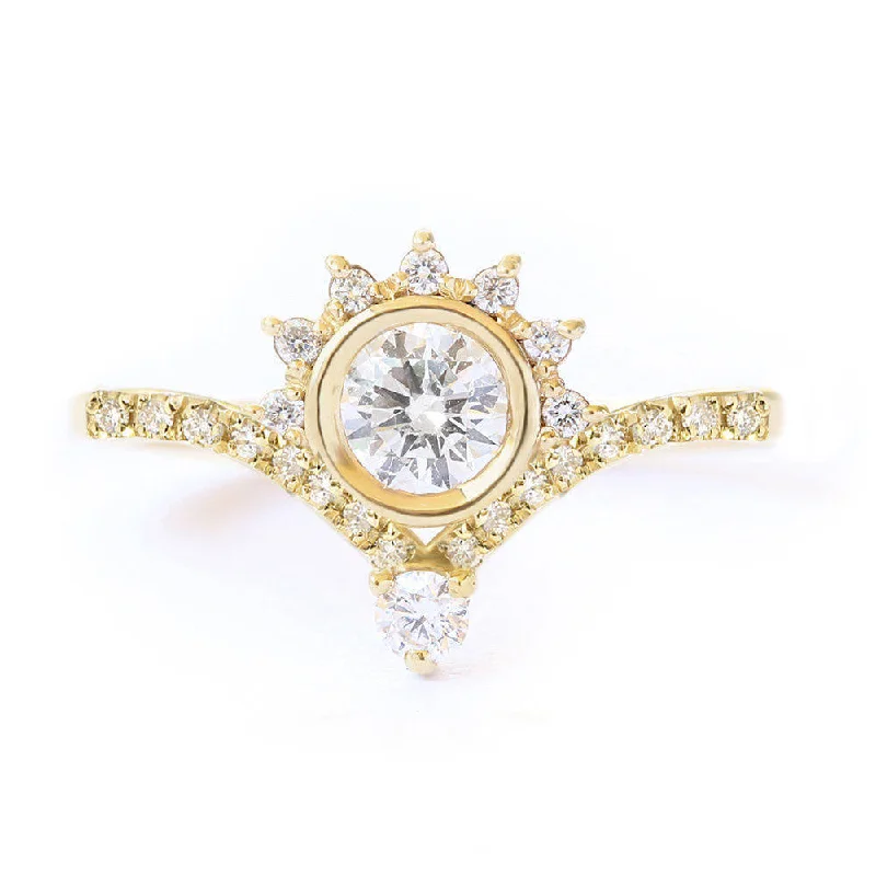 Crown Diamond Engagement ring, Pave band, Valentia ♥