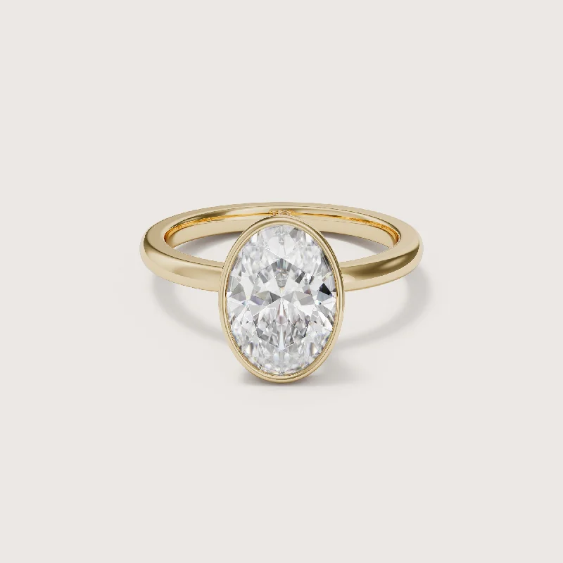 Cadre Oval Bezel Solitaire