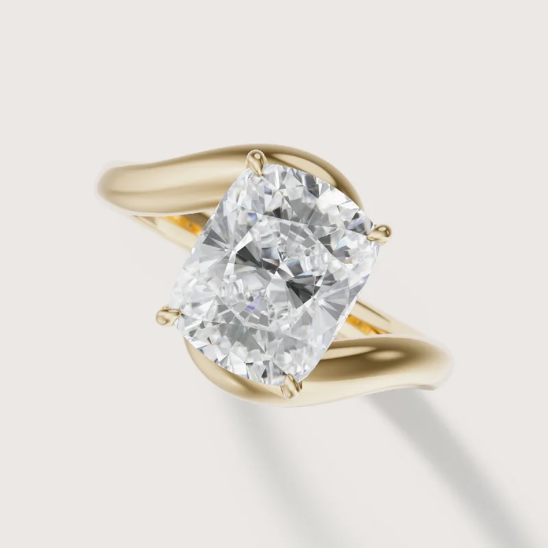 Isola Cushion Solitaire