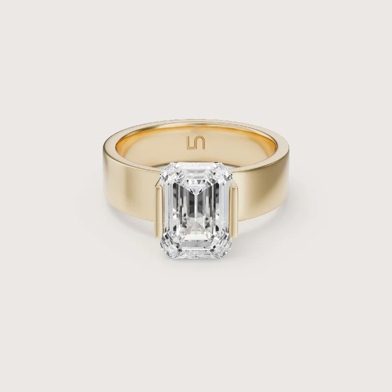 Sfera Emerald Flat Band Solitaire