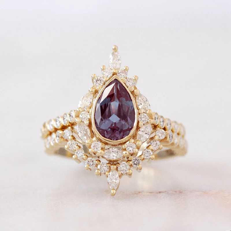 Pear Alexandrite Unique Engagement Ring Set, bezel band Eva Jess ♥