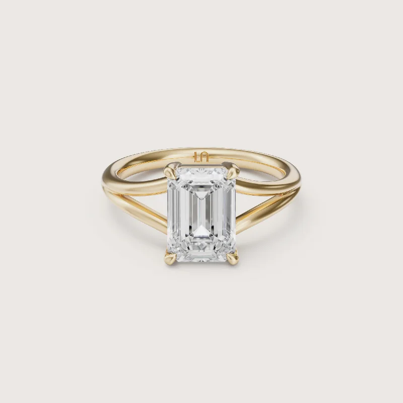 Margot Emerald Split Band Solitaire