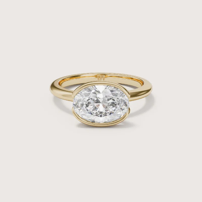 Soleil Oval Half Bezel Solitaire