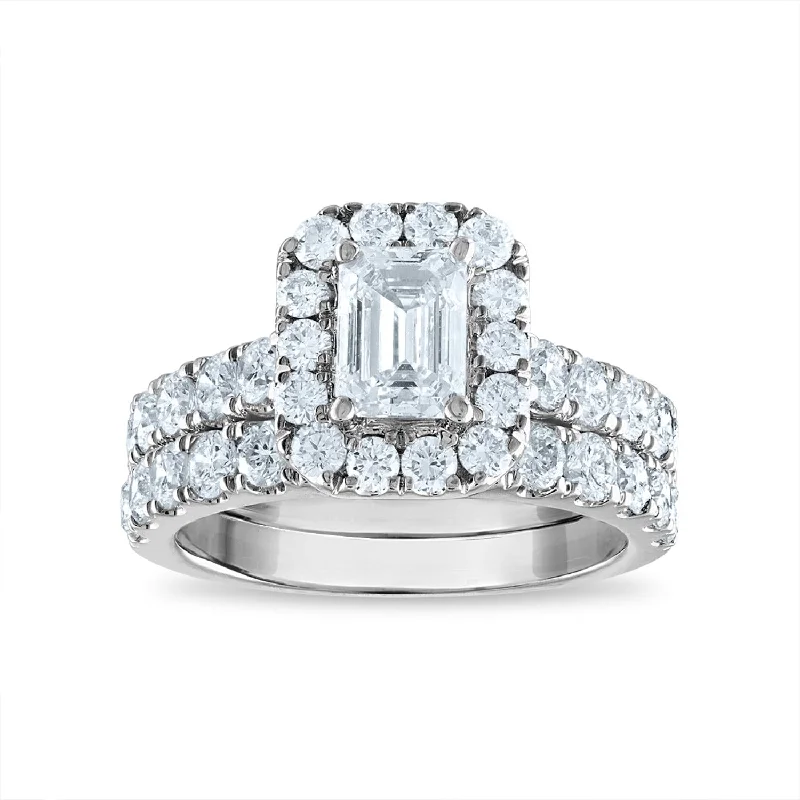 Signature EcoLove Diamond Dreams 3 CTW Lab Grown Diamond Halo Bridal Set in 14KT White Gold